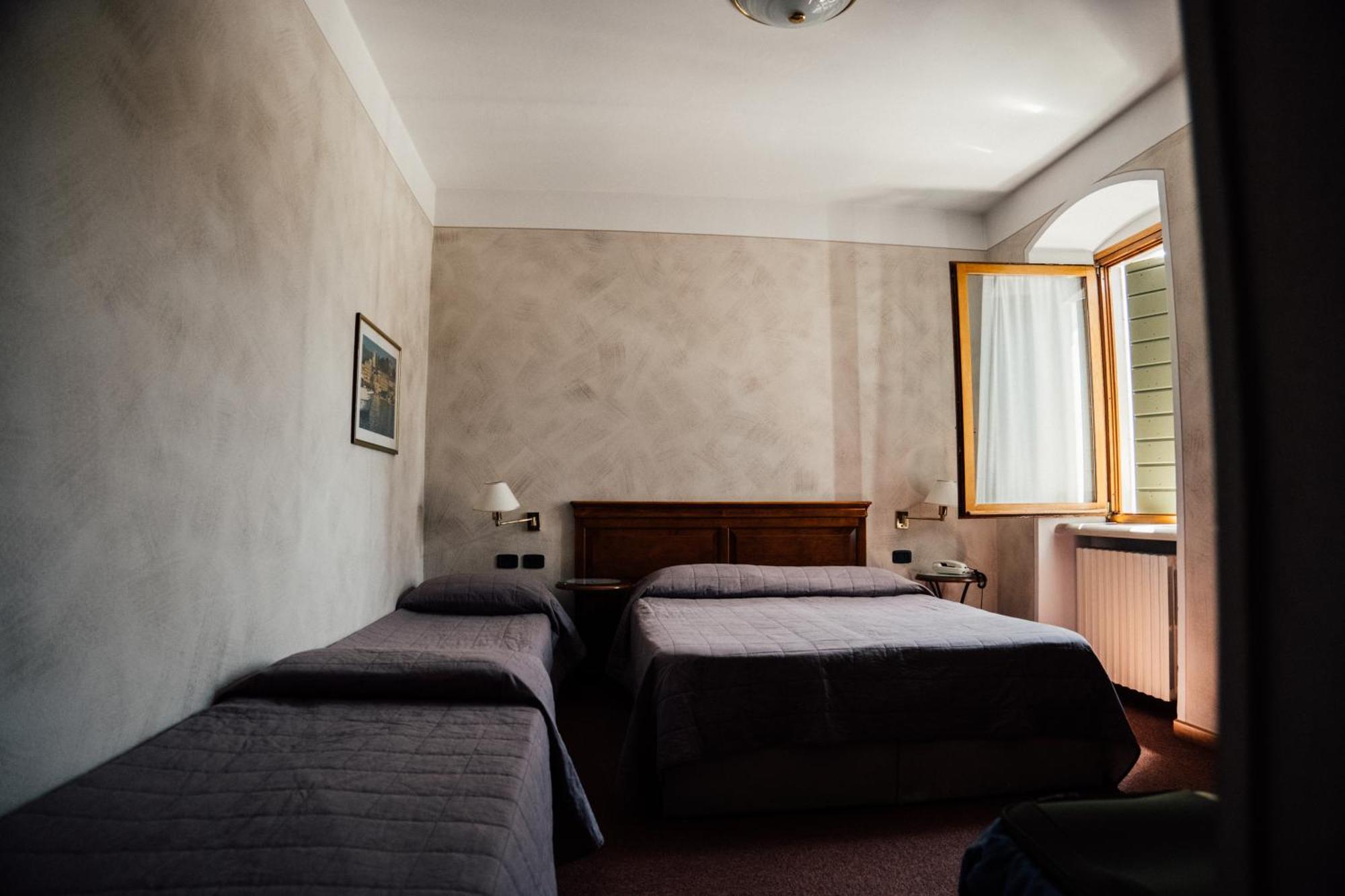 Albergo La Meridiana Castelnuovo del Garda Zewnętrze zdjęcie